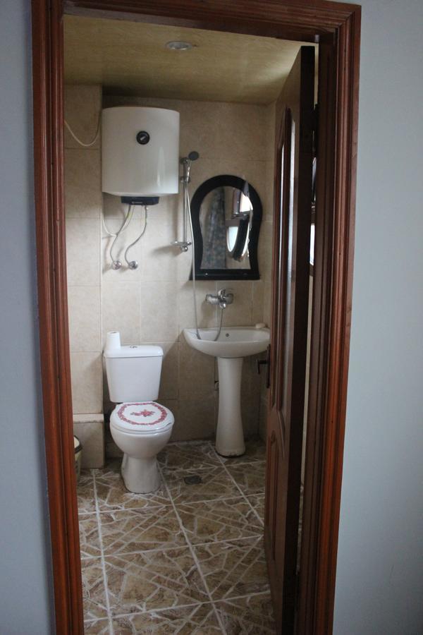 באטומי Hotel Belfast מראה חיצוני תמונה