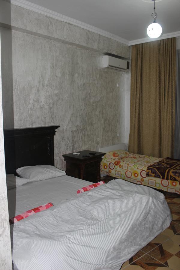 באטומי Hotel Belfast מראה חיצוני תמונה