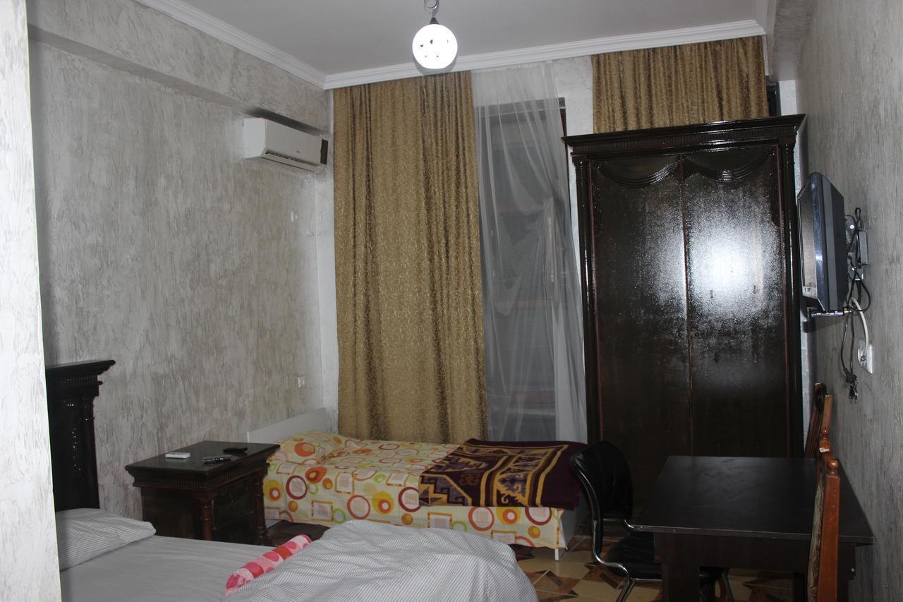 באטומי Hotel Belfast מראה חיצוני תמונה